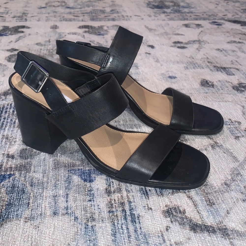 Brand New size 10 Steve Madden Jadie Leather Heel